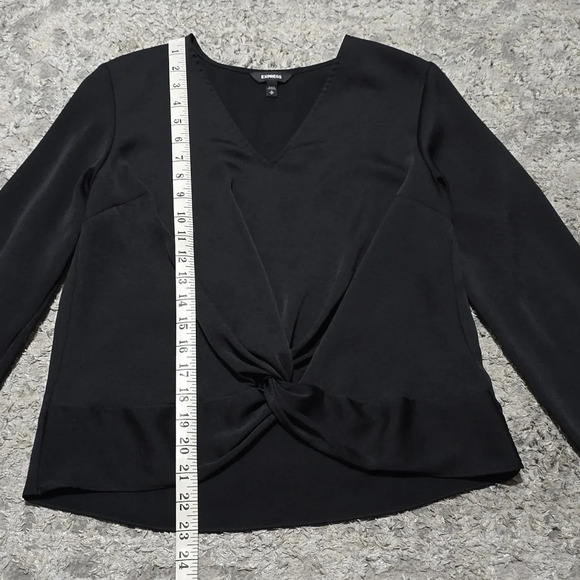 ✨️4/$20. Black Chiffon Long Sleeve Cropped Dress Shirt with Faux Knot Front, M - Picture 14 of 16